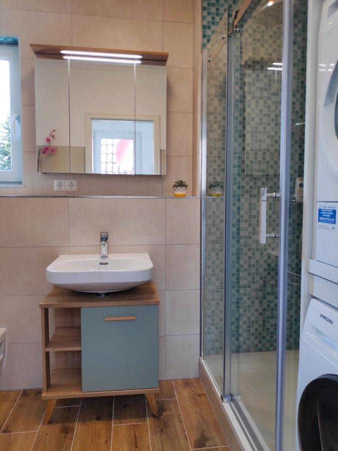 Mini-apartment Ruhig Und Verkehrsguenstig In Appartement *