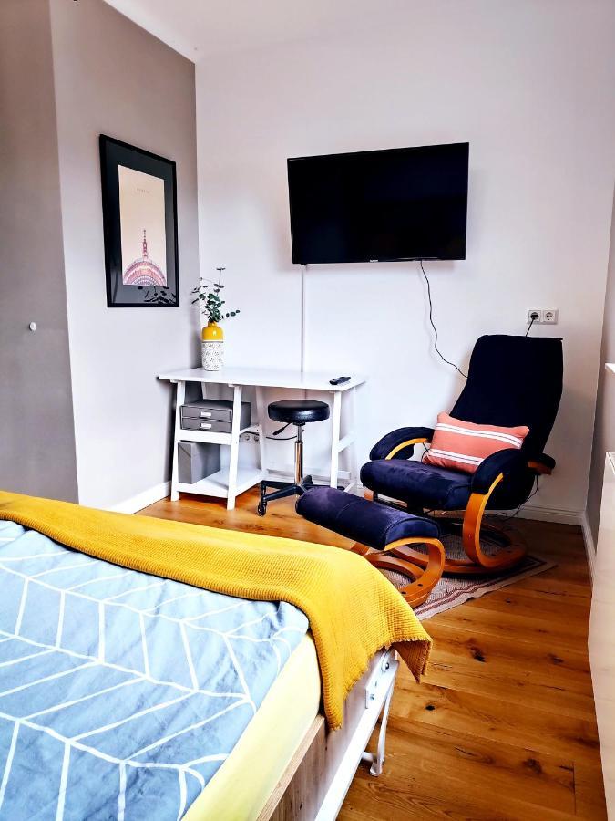 Appartement Mini-apartment Ruhig Und Verkehrsguenstig In